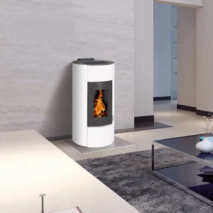 Photo Poêle à granule étanche gamme Premium Interstoves Angelina 9 Kw Blanc mis en pratique