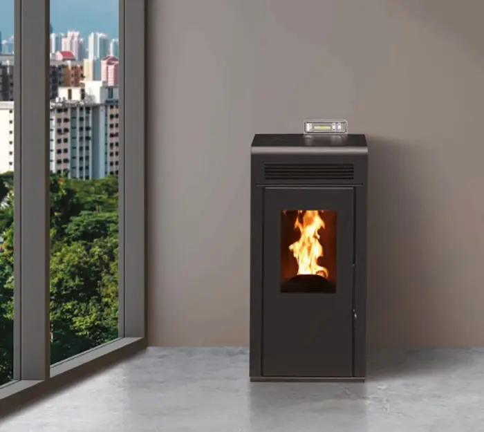 Photo Poêle à granule étanche gamme Premium Interstoves Ariana 6 KW noir en situation